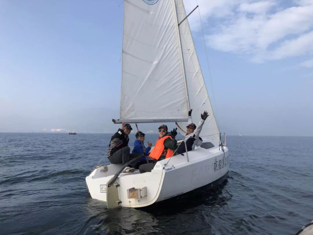 世界帆联c1级帆船培训周末班火热报名中,开启您的海上精彩之旅!