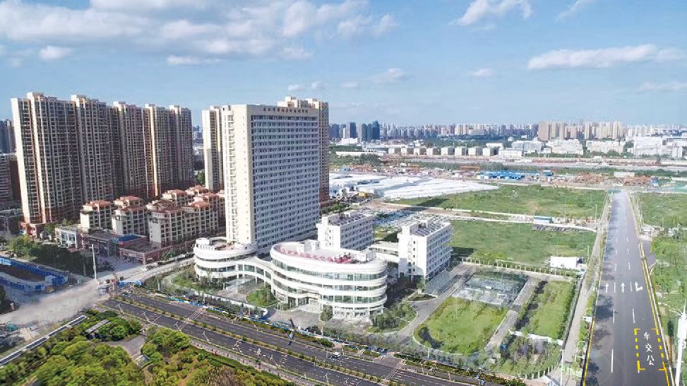 《武汉晚报》联合武汉市洪山区社会福利院共同打造"走进养老服务新