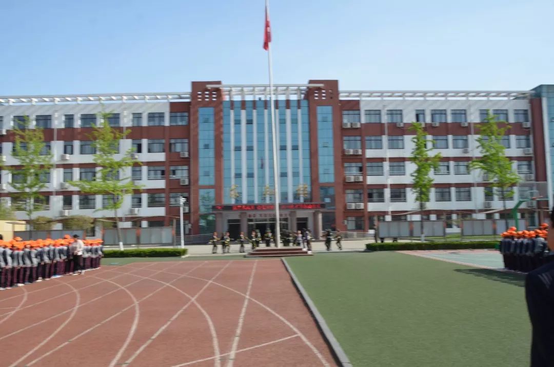 临沂东城实验小学图片