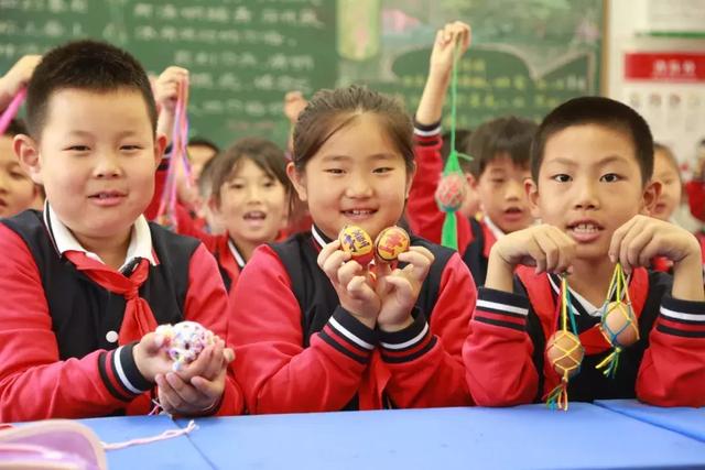 【活力校园】南门外小学品民俗 "撞蛋迎立夏"_活动