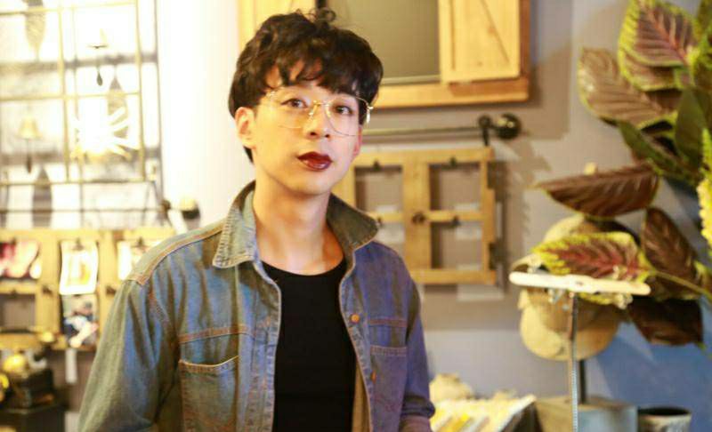 lol:奶弟直播进一步曝光事实,以前是兄弟,但是那件事情之后不在是了!