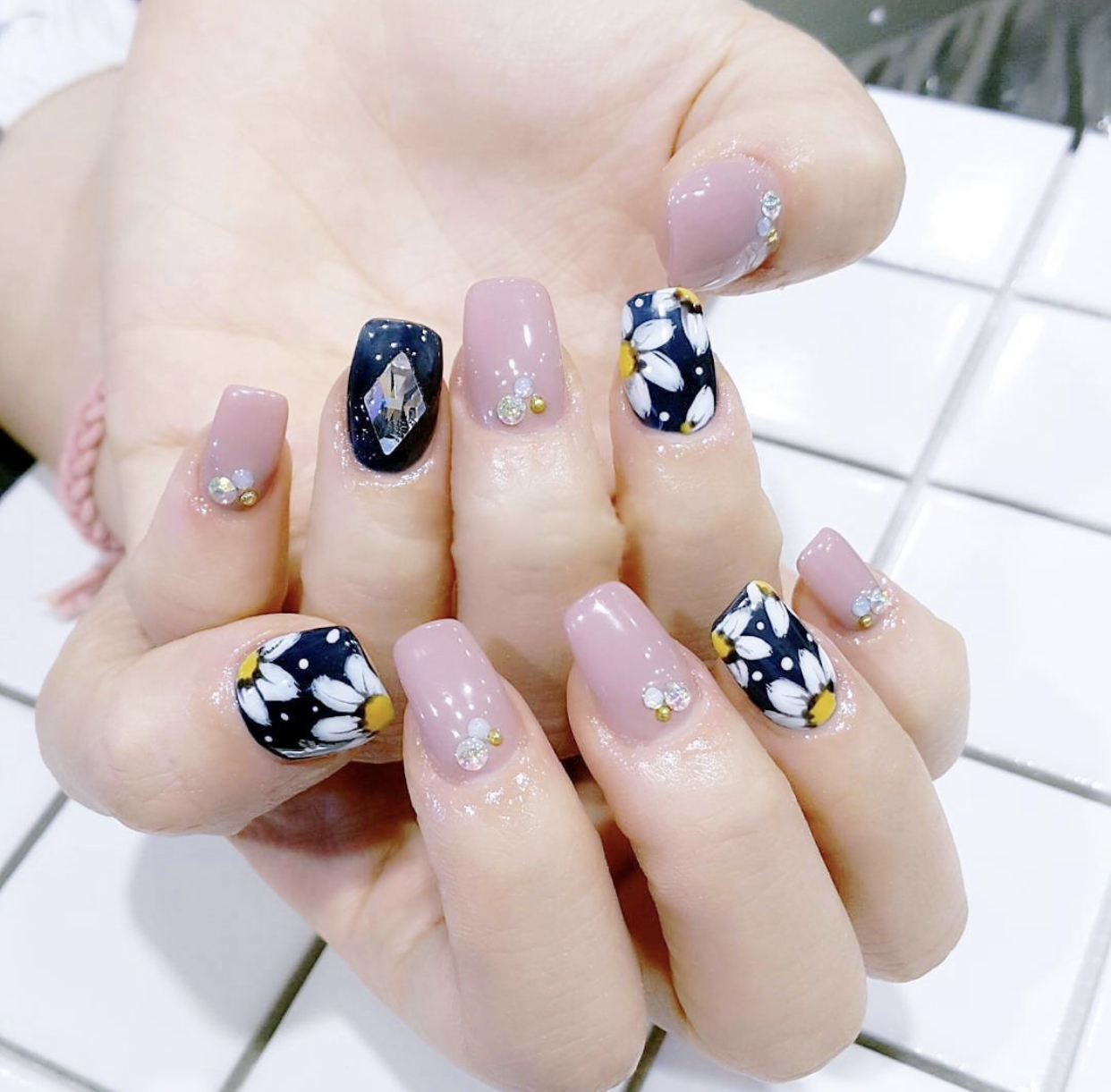 原创清新动人的碎花美甲教程听说小碎花和夏天更配哦