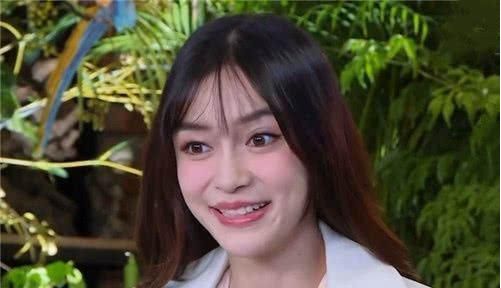 奔跑吧第三期baby脸又变回来了浮肿褪去成小v脸但血盆大嘴太出戏