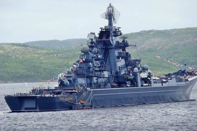 原创全球最大巡洋舰满载排水量超25万吨携带400余枚导弹