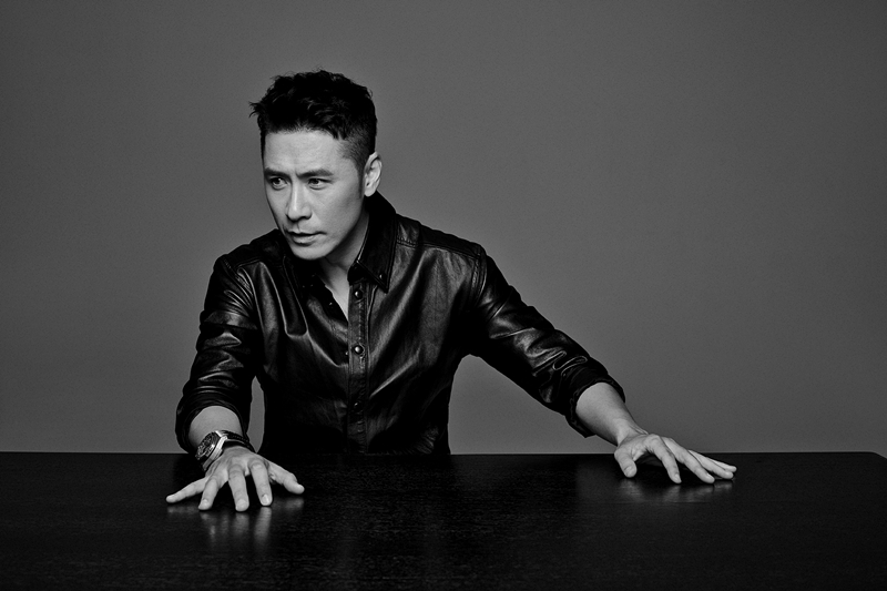 黄征暌违六年新专主打上线foreverrocknroll唱响征式态度