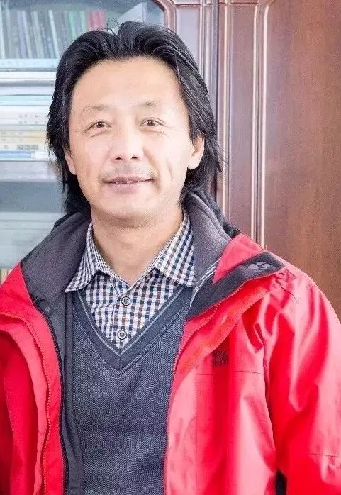 作者编者谈次仁罗布的短篇那片白云处是你的故乡