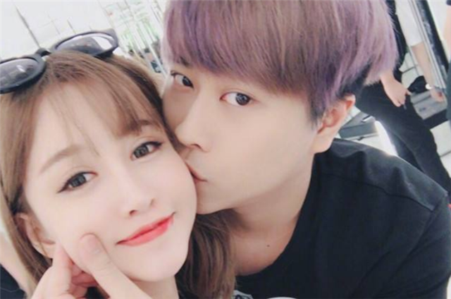 pdd自导自演被打脸声称卢本伟给他送礼遭赵梦玥否认很尴尬