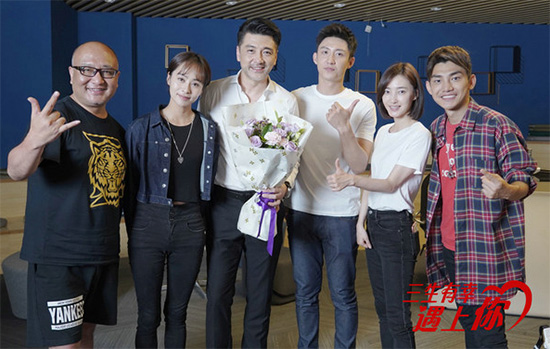 郑晓龙监制,刘雪松执导,孟瑶编剧,黄景瑜,王丽坤,王策主演的都市情感
