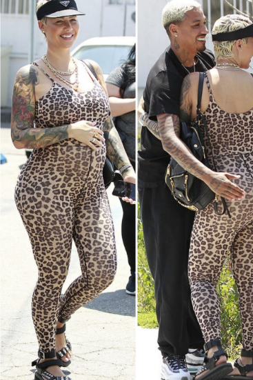 哈登前女友艾波·罗斯一身豹纹连体衣相当引人注目