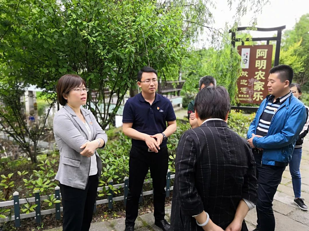 区委副书记刘君到油车港王江泾调研美丽乡村建设与农村人居环境整治