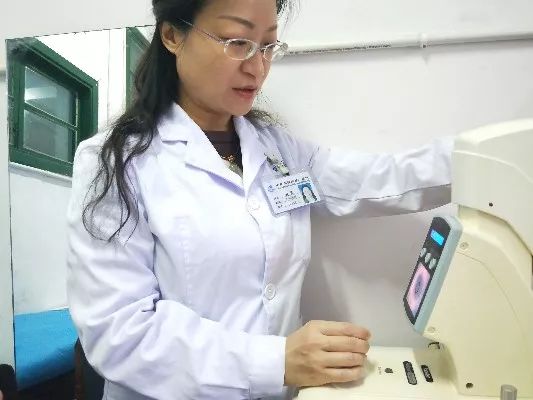 医疗联盟中南大学湘雅二医院光明使者刘萍博士进驻我院扶贫惠民