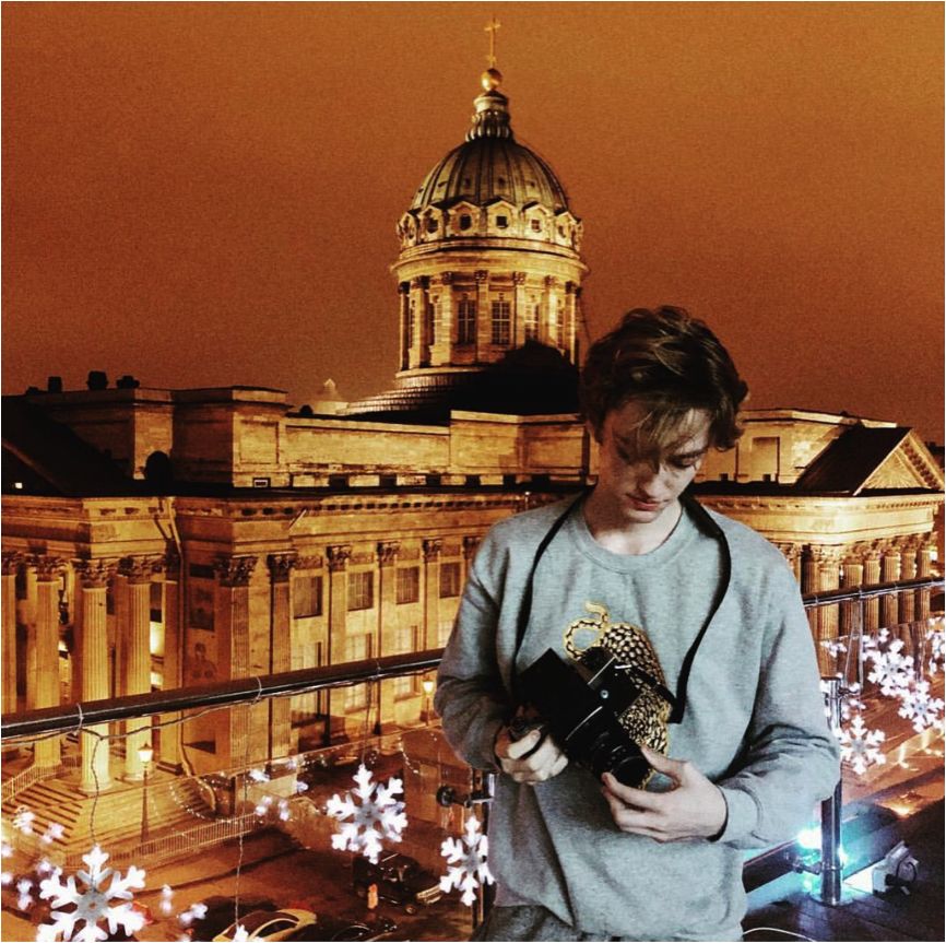 这名跳芭蕾的美少年是英国爱情杂志最受欢迎的男人之一_朱利安·麦凯