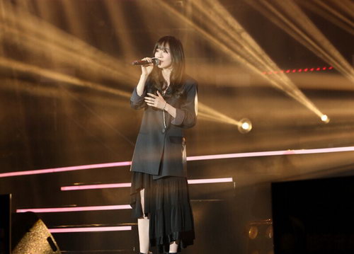 王笠人高难度串烧狂吸粉夺年度传媒推崇新人