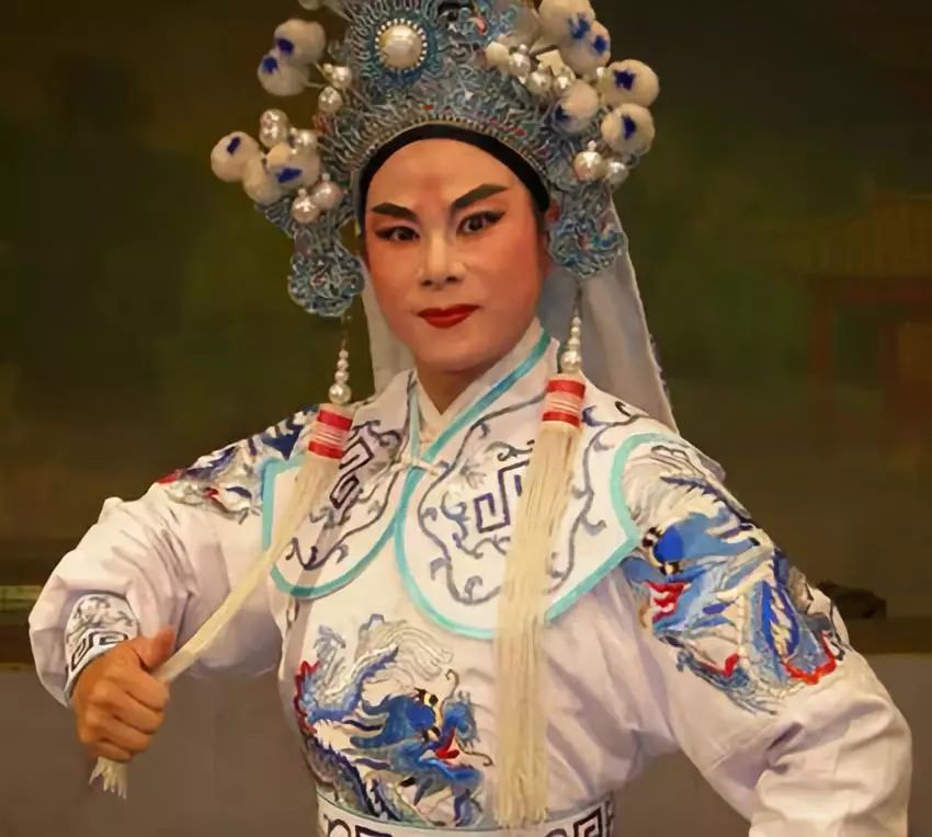 潮剧名家荟聚献演明天上午9点凭积分可兑换演出门票