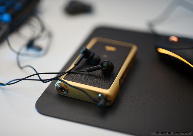 razer战锤狂鲨双核版入耳耳机评测