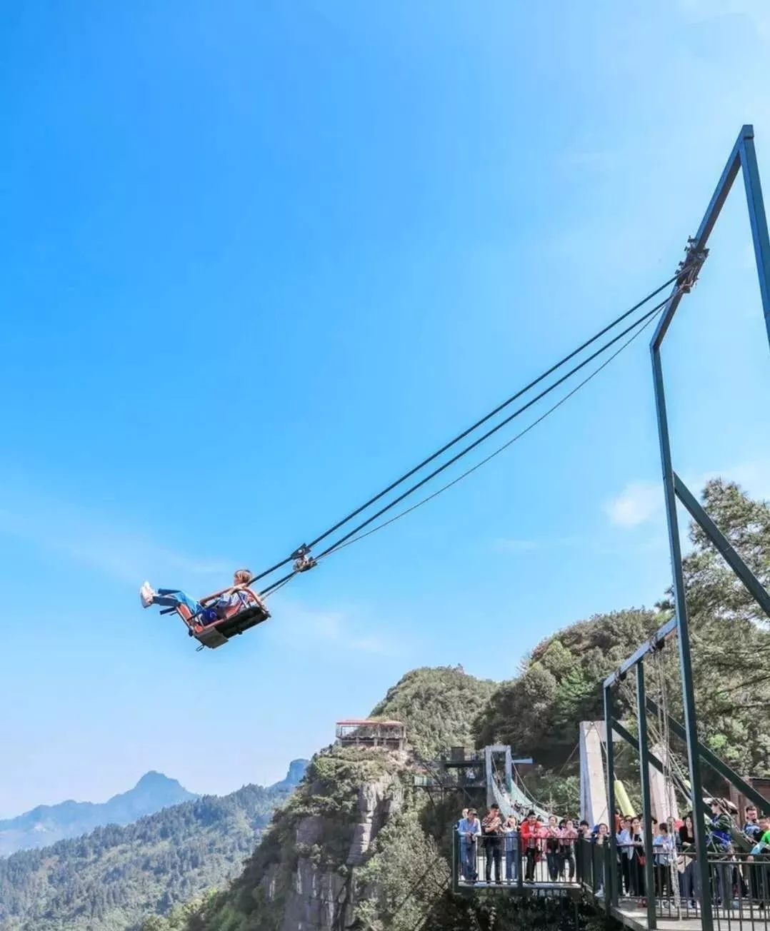 黄石天空之城悬崖秋千图片