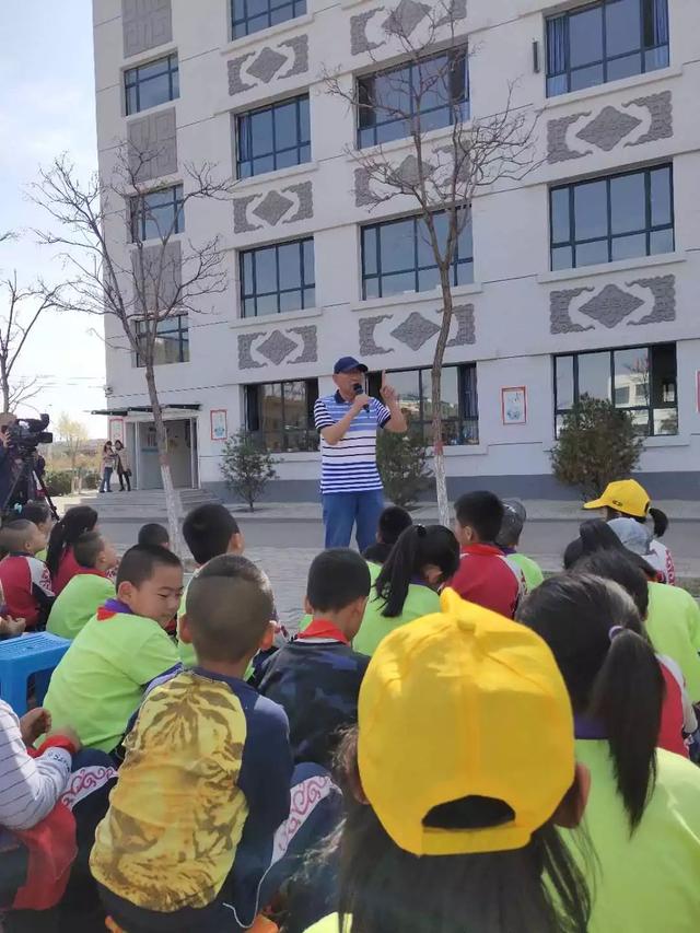 【青·关注】"书香润心灵,阅读促成长"——赛罕区民族小学举办首届