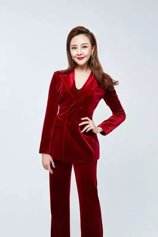 主持人的妈妈们你猜中了几个晒晒妈妈年轻照超级party等你来