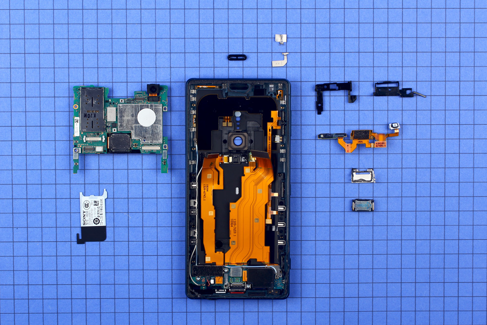 原创集微拆评塔式全域液冷散热系统加持黑鲨游戏2手机拆解