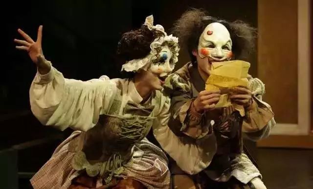 剧友趣丨五分钟带你看“关系复杂”的《一仆二主》_波尼