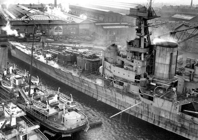 一发入魂胡德号战列巡洋舰