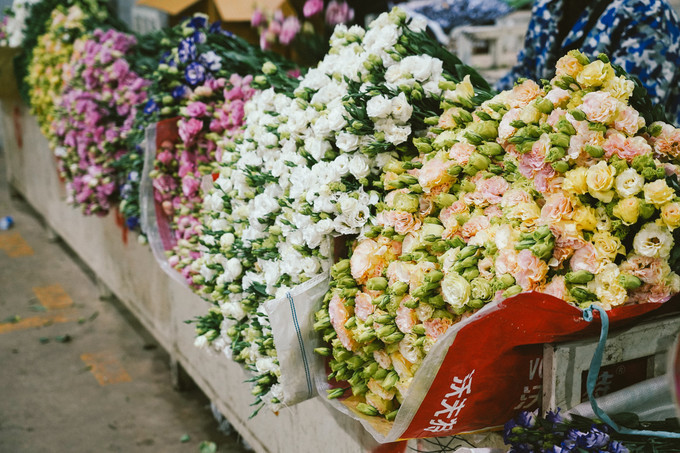 斗南花市是鼎鼎有名的昆明必打卡之处_鲜花