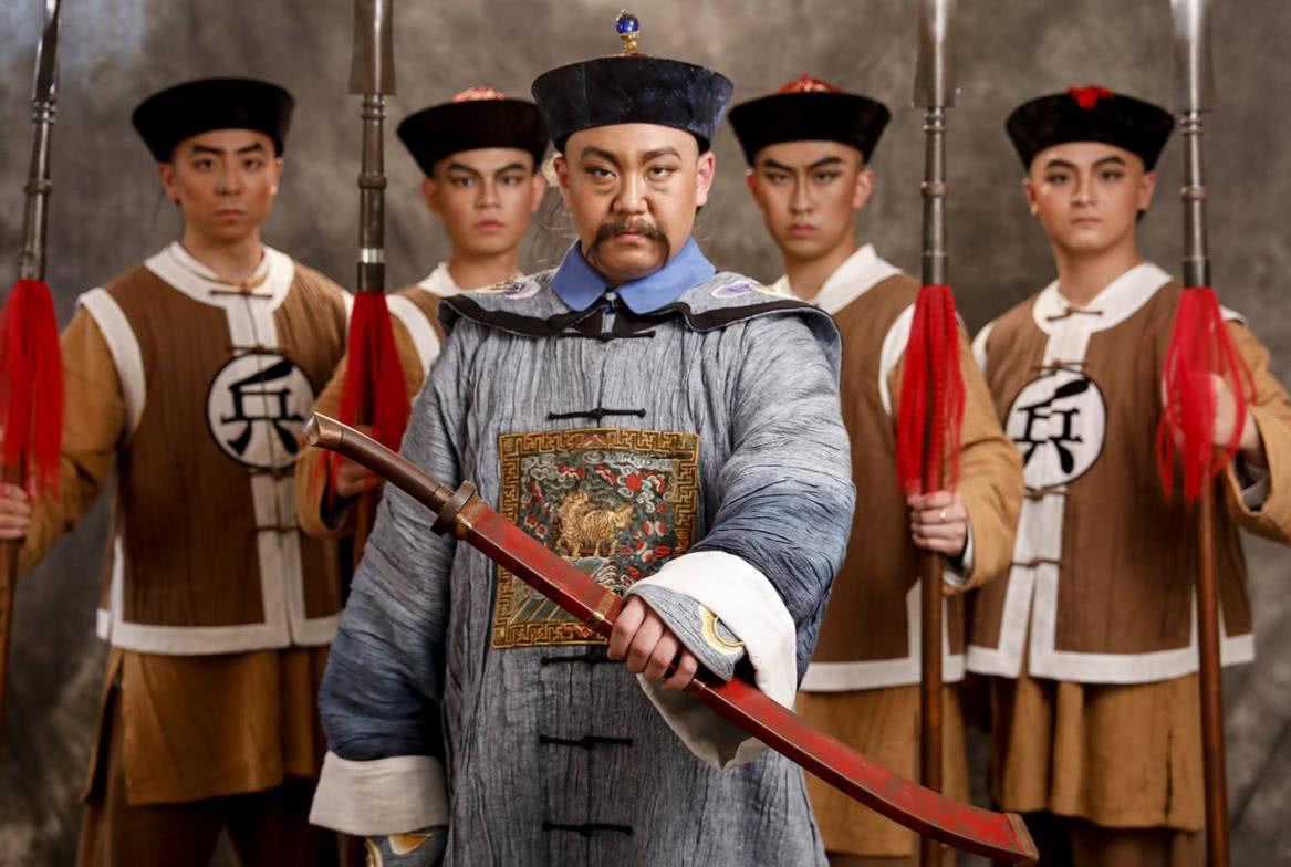 明史上最大的耻辱,80万大军向1万清军投降,主帅直接跪地求饶