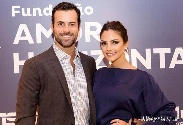 卡卡与前妻时隔4年再相聚,一家四口拍幸福合影,前妻男友点赞