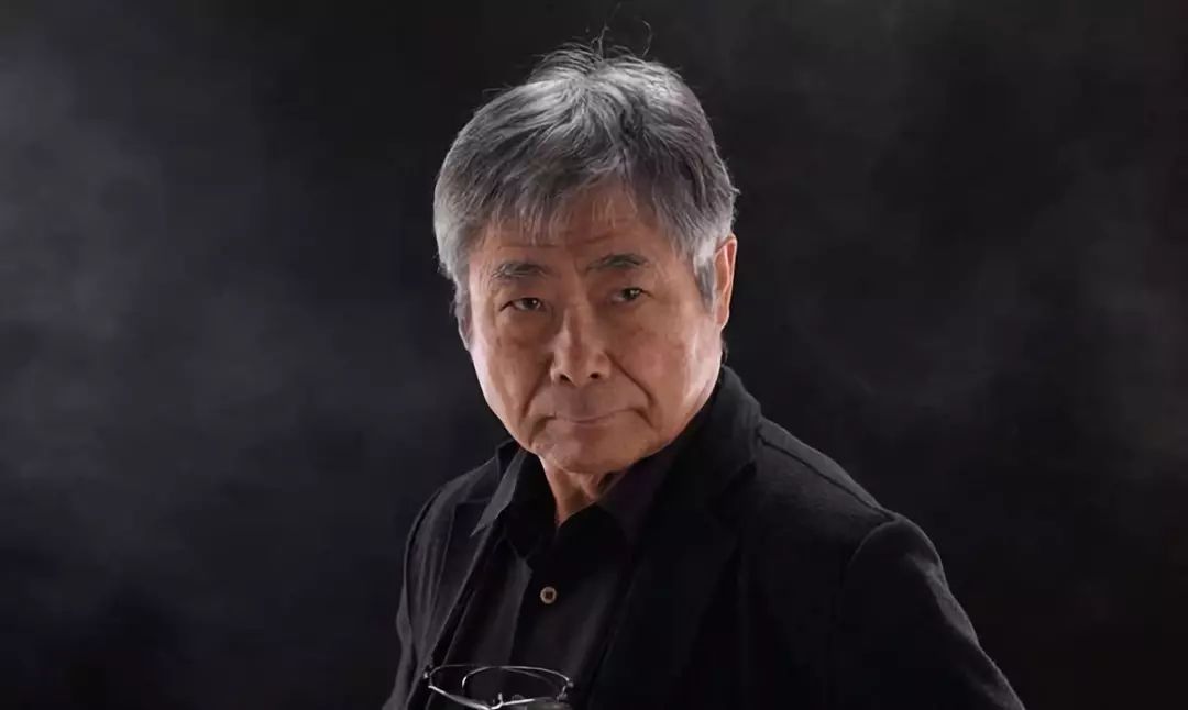 在当时,欧美的奢华风格风靡全球,而因为黑川雅之的出现,禅意设计才有