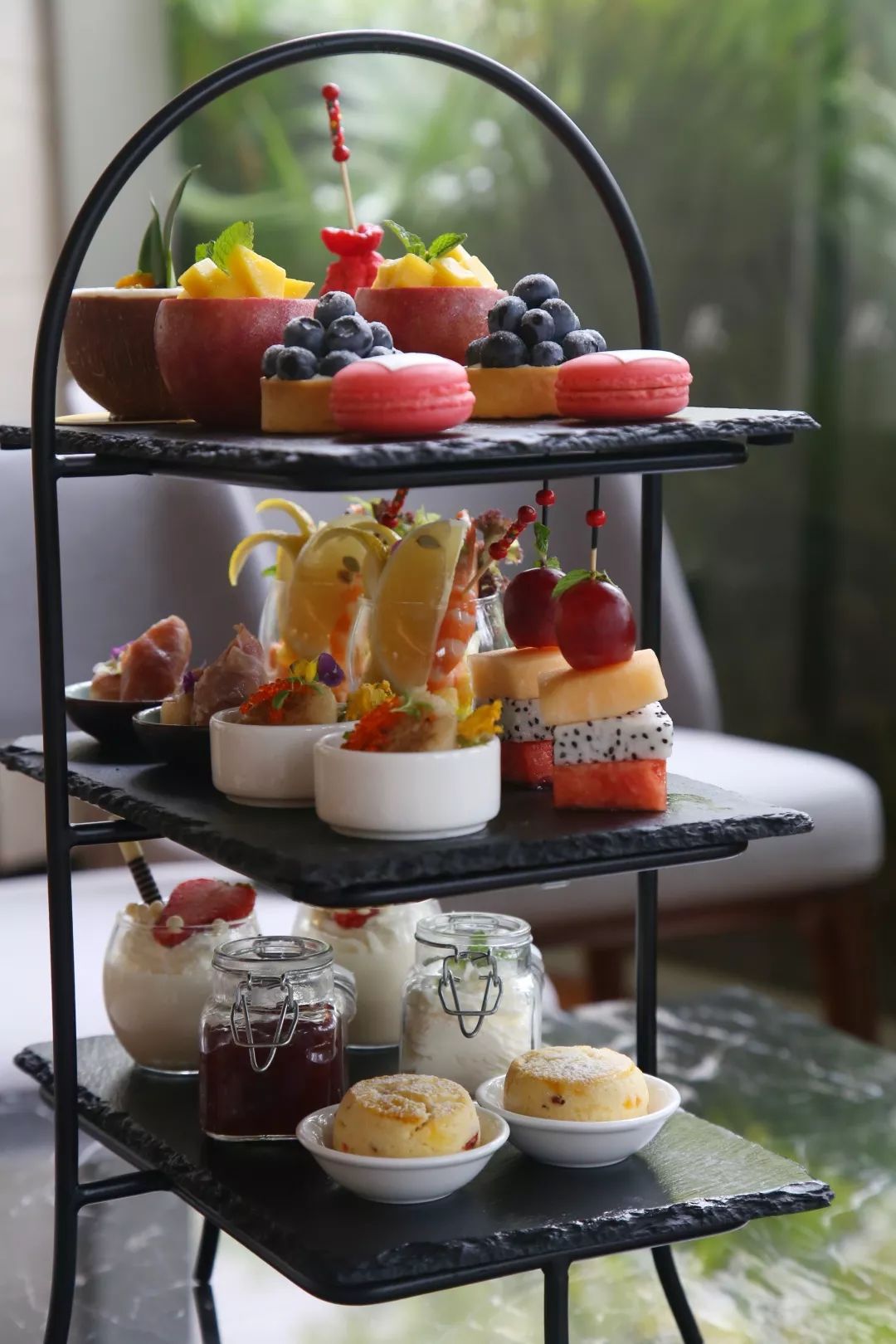 阳光,海景……跨过大桥,就为吃到这份网红水果下午茶!