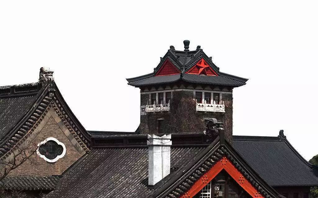 100岁的北大楼我们这样向他表白你呢