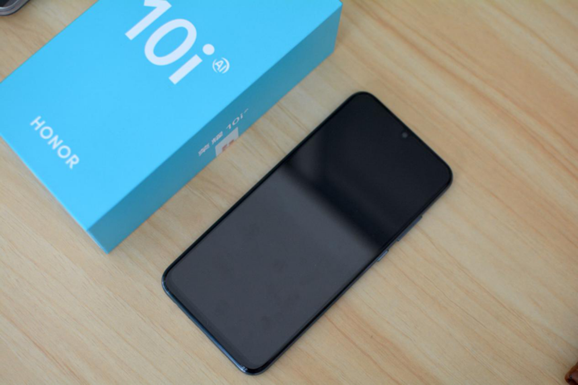 原创荣耀10i开箱,麒麟710 水滴屏 后置三摄