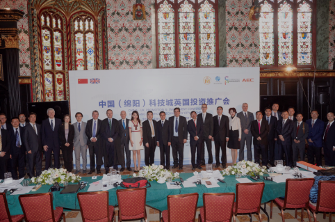 专访剑桥大学新公共外交践行者王丽洁:善谋者行远,实干者乃成