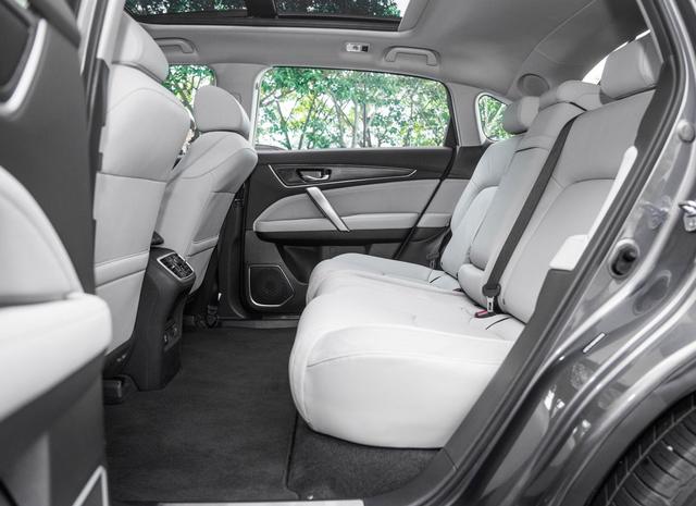 落地30万购入本田冠道15t顶配空间绰绰有余动力油耗有惊喜