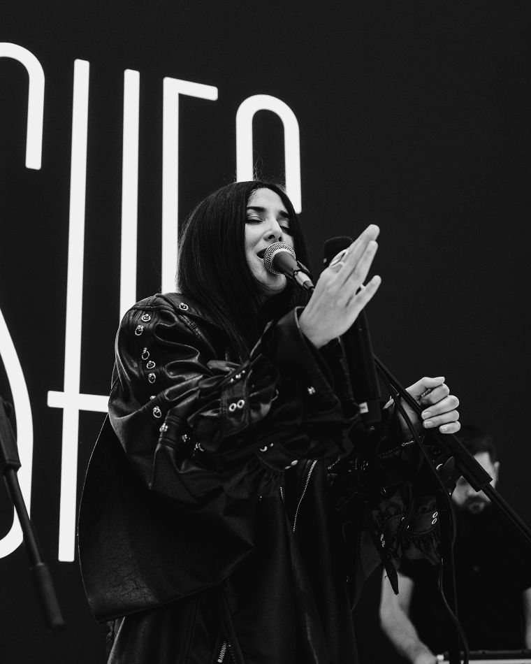 为英国电子乐女歌手salt ashes提供的服装和造型设计03·《posthuman