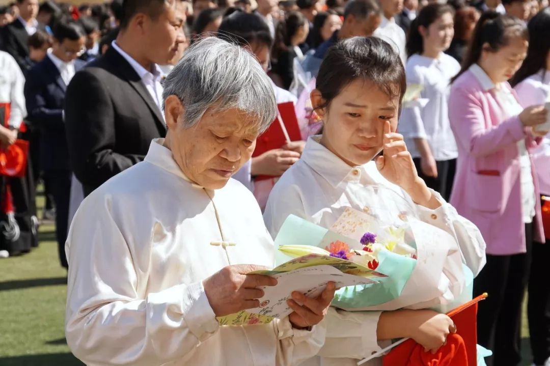 十八岁的五月,充满年轻的颜色,全市"青春心向党·建功新时代"成人礼