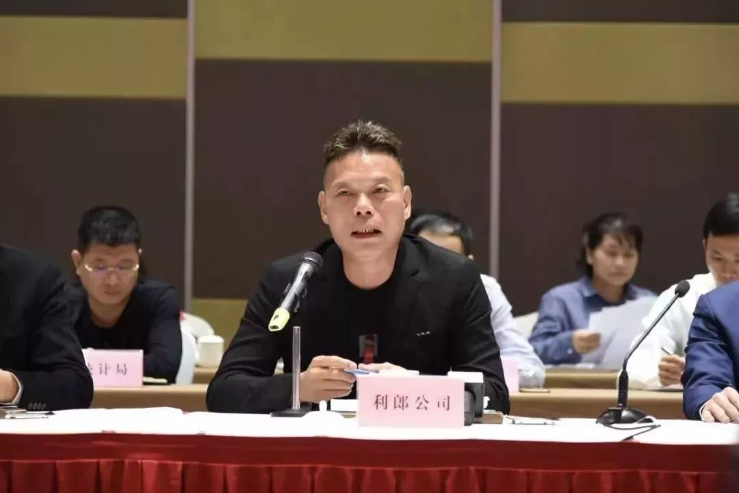 就是曾经"死过一回"用利郎总经理王良星的话说濒临破产,然后再度崛起