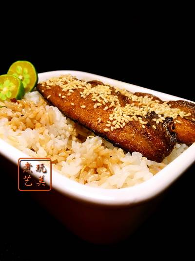 加长版的五一假期已结束银子插翅而飞用秋刀鱼饭安慰自己