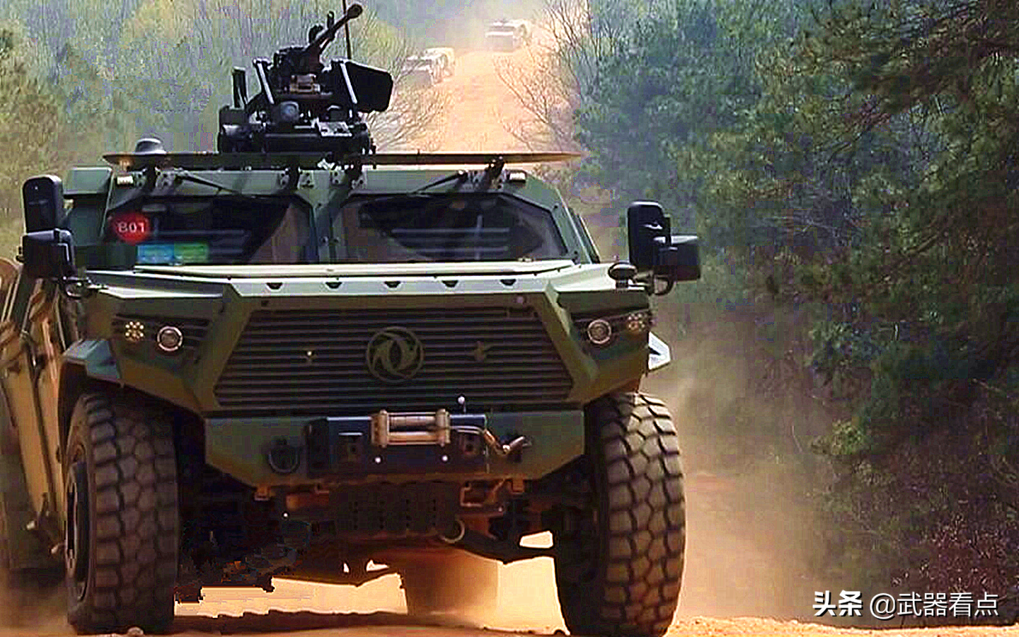 军事丨国产第三代猛士装甲车列装部队,外观威武,霸气
