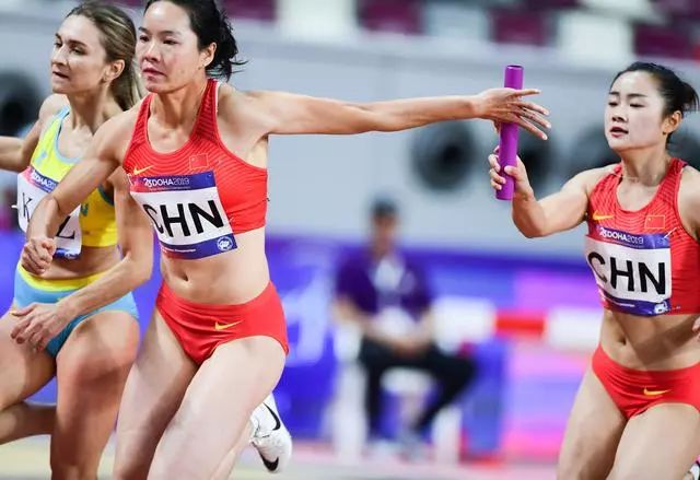 田徑亞錦賽:中國隊奪得女子4x100米接力冠軍_葛曼棋