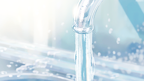 酒,顺山而下的小镇,临海的古都镰仓,是想起枝裕和的电影《海街日记》