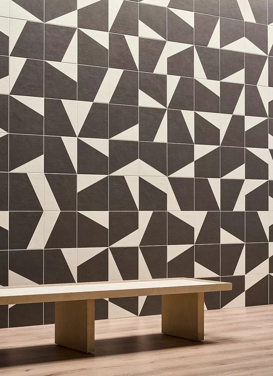 barber jay osgerby尺寸丨250x250puzzle 是一个拼接图案瓷砖系列