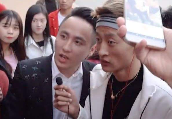 散打哥不但自己火还带火了一批人,有陈山,有祁天道,还有雪大,辛巴,就