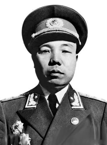 【赣南开国将军故事】萧华:开国儒将唱大风