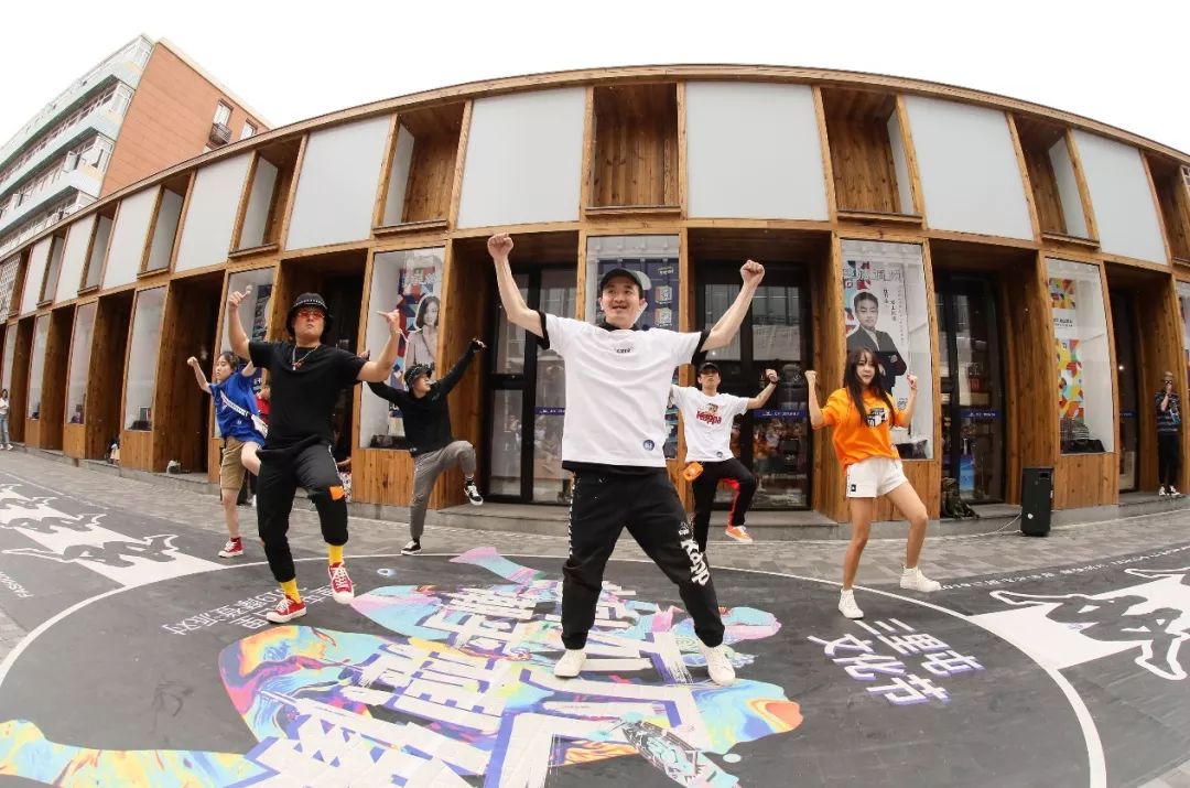 摩登派对高潮迭起kappa上演潮人狂欢party