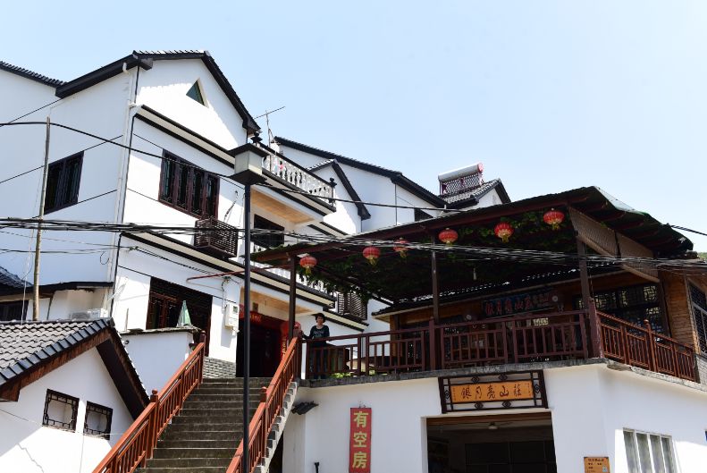 山沟沟第一批农家乐饭店赶紧来体验吧