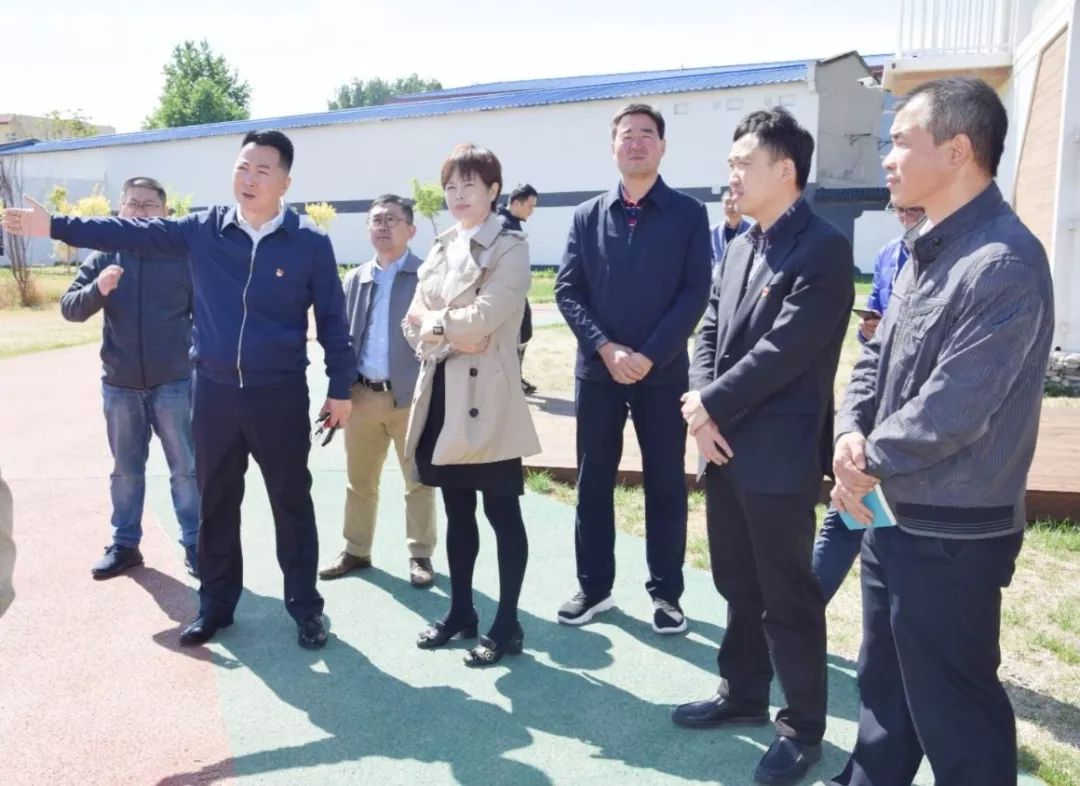 4月25日上午,区文旅局党组书记,局长申志红带队到天竺镇"主动领哨",靠