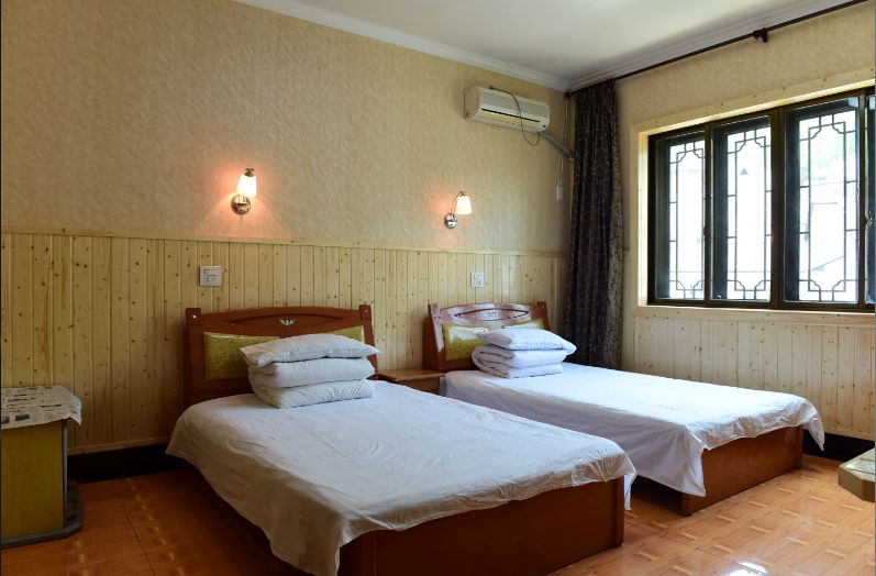 山沟沟第一批农家乐饭店赶紧来体验吧