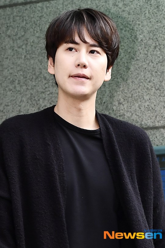 星闻superjunior全员军毕曺圭贤结束社会服务要员服役正式退伍