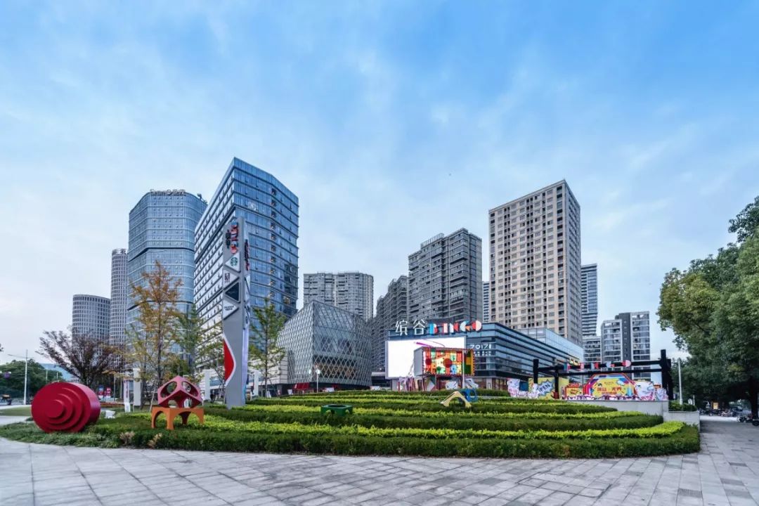 重新定义社区商业:世茂缤谷如何决胜15分钟生活圈?_武林广场